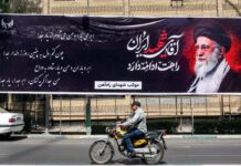 Iran, media: domani colloqui indiretti con Usa su Hormuz