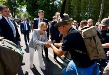 Italia-Usa, governo ‘smorza’ polemica con Trump. Meloni dagli Alpini: “Un po’ di sano orgoglio nazionale”