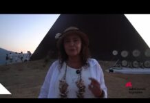 La cantautrice Aida Satta Flores al Rito della Luce a Fiumara d’arte: “Antonio Presti è un