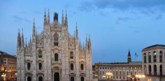Milano, la denuncia di una 31enne: “Abusi da uno sconosciuto nel bagno di un locale”