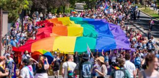 Mondiali, Iran-Egitto a Seattle nel giorno del Pride: sì a bandiere arcobaleno