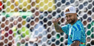 Mondiali, Neymar torna ad allenarsi tra gli applausi