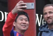 Mondiali, il selfie del ct del Giappone con Kane