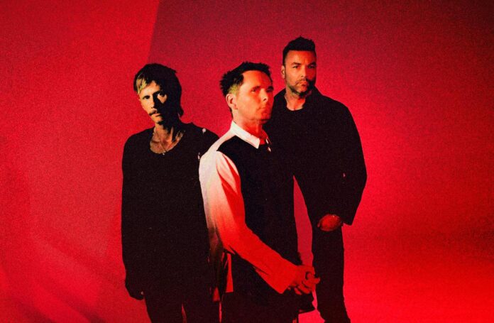 Muse, il ‘segnale’ è tornato: ‘The Wow! Signal’ è l’album della rinascita