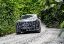 Nuova BMW X5, il conto alla rovescia è iniziato