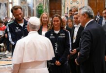 Papa Leone XIV riceve gli atleti del ‘Settecolli’: “Sport medicina per corpo e spirito”