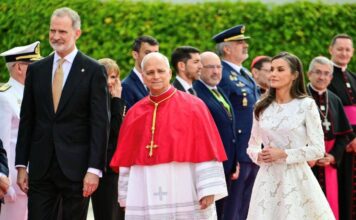 Papa arrivato a Madrid: “Preoccupato per l’Ucraina, va promosso il negoziato”