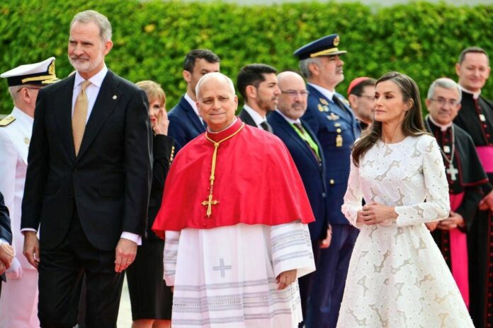 Papa arrivato a Madrid: “Preoccupato per l’Ucraina, va promosso il negoziato”