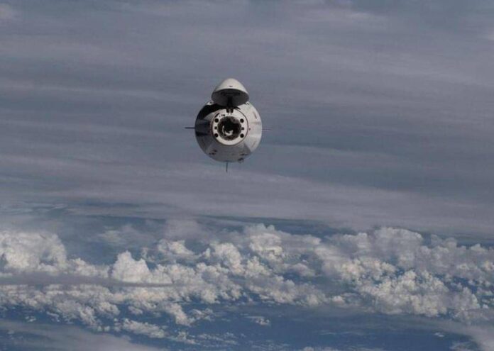 Perdita d’aria sulla Stazione Spaziale, la Nasa agli astronauti: “Tornate su Iss”