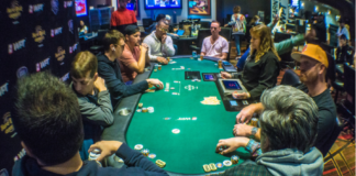 Poker live vs poker online in Italia Poker live vs poker online in Italia