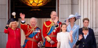 Regno Unito, il 55% vuole ancora la monarchia ma è il dato più basso degli ultimi 33 anni