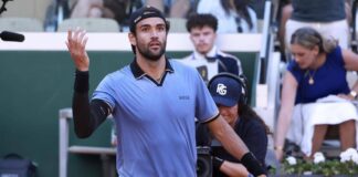 Roland Garros, Berrettini perplesso nel match contro Arnaldi: cos’è successo con l’arbitro