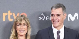 Spagna, rinviata a giudizio la moglie del premier Sanchez: passaporto ritirato