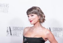 Taylor Swift entra nella Songwriters Hall of Fame, è l’artista più giovane di sempre