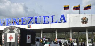 Venezuela in ginocchio dopo il terremoto, corsa contro il tempo per i soccorsi
