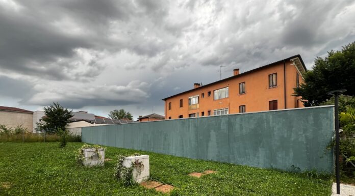 Cancellato il murale di Angela Albera e Carlo Stratta: “celebrava” la storia del Comitato Ex Centrale del latte e la ventennale lotta del quartiere Ex Centrale del Latte