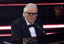 Addio a Peppino di Capri, oggi l’ultimo saluto alla voce di ‘Champagne’: i funerali sull’isola