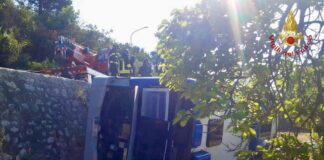 Autobus finisce fuori strada, morto un passeggero e due feriti vicino Formia