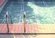 Bimba risucchiata da bocchettone piscina, Gaslini: “Condizioni restano gravissime”