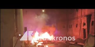Bologna, scontri per la morte di Abderrahim Fakir: lacrimogeni e auto in fiamme