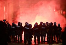 Caso Fakir, Tajani attacca su scontri Bologna: “Inconcepibili violenze”, Schlein e Conte difendono Lepore