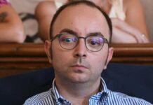 Caso Roggero, capogruppo Pd di Piacenza lo difende Roggero e rischia il posto: pronto a seguire indicazioni partito
