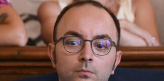 Caso Roggero, capogruppo Pd di Piacenza lo difende Roggero e rischia il posto: pronto a seguire indicazioni partito