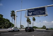 Da ponti e autostrade all’aeroporto di Palm Beach, Trump conquista la toponomastica Usa