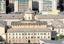 Detenuto sale sul tetto, la protesta nel carcere Marassi di Genova
