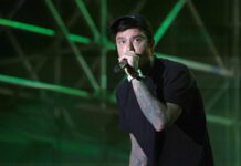 Fedez sta meglio, rapper continua i controlli in Humanitas
