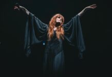 Florence and The Machine, a Milano il sogno (goth) di una notte di mezza estate