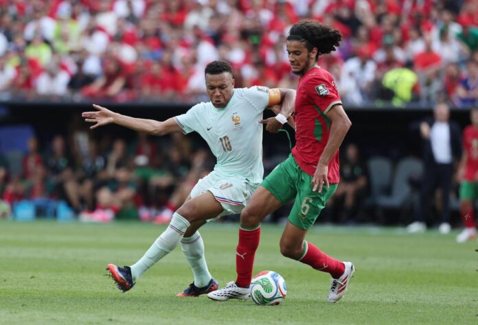 Francia-Marocco, vantaggio di Mbappé tra le proteste e furia Brahim Diaz: cos’è successo
