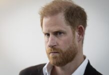 Harry soggiornerà a Buckingham Palace, i figli potrebbero raggiungerlo e incontrare Re Carlo