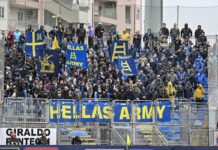 Hellas Verona, Daspo di un anno a calciatore: rifiutò selfie a ragazzino scatenando i tifosi