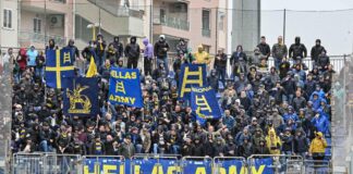 Hellas Verona, Daspo di un anno a calciatore: rifiutò selfie a ragazzino scatenando i tifosi