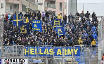 Hellas Verona, Daspo di un anno a calciatore: rifiutò selfie a ragazzino scatenando i tifosi