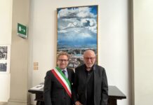 “Un cielo sopra Vicenza”: il quadro che celebra la città trova casa a Palazzo Trissino Un cielo sopra Vicenza