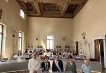 Il sindaco Giacomo Possamai accoglie i giovani musicisti giapponesi in visita a Vicenza musicisti giapponesi in visita a Vicenza