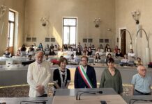 Il sindaco Giacomo Possamai accoglie i giovani musicisti giapponesi in visita a Vicenza musicisti giapponesi in visita a Vicenza