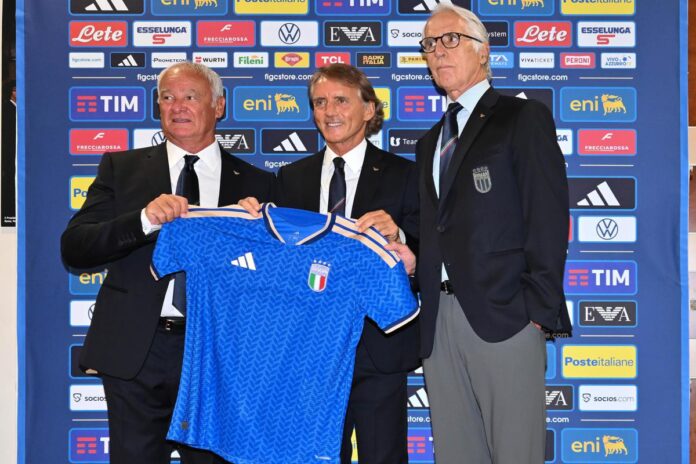 La Nazionale riparte dal tridente Malagò-Mancini-Ranieri: “Vogliamo vincere e riportare i giovani a vedere l’Italia ai Mondiali”
