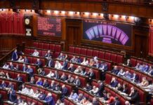 Legge elettorale, via libera alla Camera. Proteste in aula prima del voto, Schlein: “Maggioranza è un colabrodo”