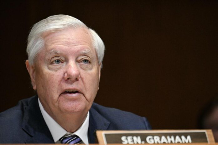 Lindsey Graham, chi era il senatore diventato pro-Trump e ‘amico’ di Israele