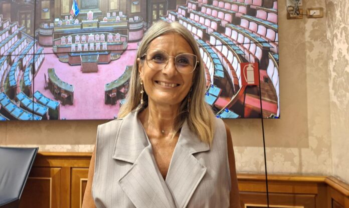 Malpezzi (Pd): “No a device fino a 36 mesi, lo spiegheranno ostetriche e pediatri”