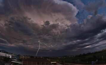 Meteo domani 21 luglio, allerta gialla per temporali su tutto il Veneto. Tregua dal caldo intenso veneto temporali