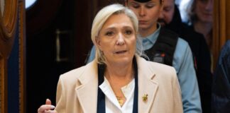 Marine Le Pen alla sbarra il 7 luglio, il futuro presidenziale: “Combatterò per le mie idee”