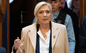 Marine Le Pen alla sbarra il 7 luglio, il futuro presidenziale: “Combatterò per le mie idee”