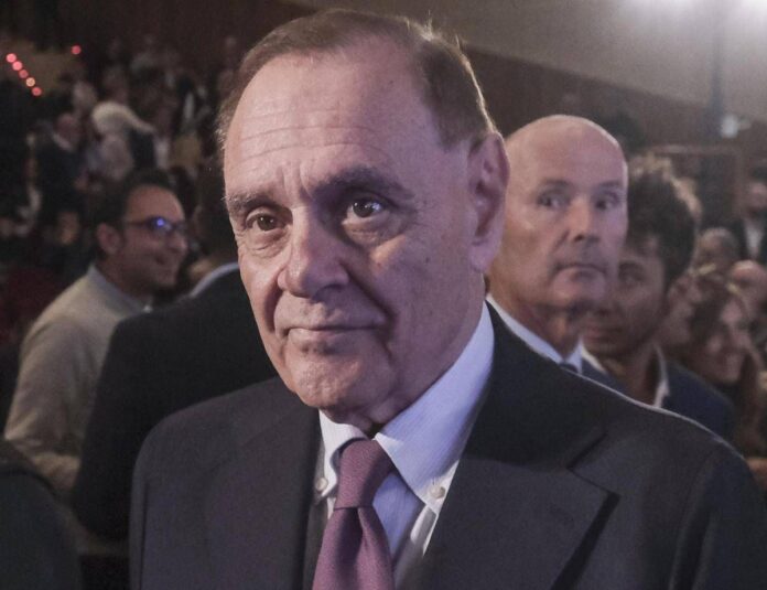 Mastella e la lotta al tumore: “Ho iniziato le cure tra medicina e fede”