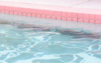 Milano Marittima, bimba annegata in piscina hotel: padre indagato per abbandono di minore