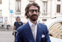 Milano, tribunale: Leonardo Maria Del Vecchio deve consegnare figlia alla madre entro il 28 luglio