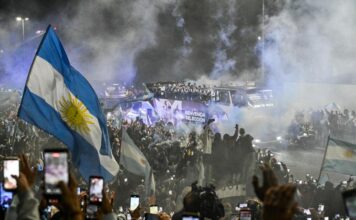 Mondiali, l’Argentina rientra a Buenos Aires senza festa e senza Messi dopo il ko in finale